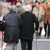 Người già từ 75 tuổi trở lên ở Nhật Bản chạm mốc kỉ lục